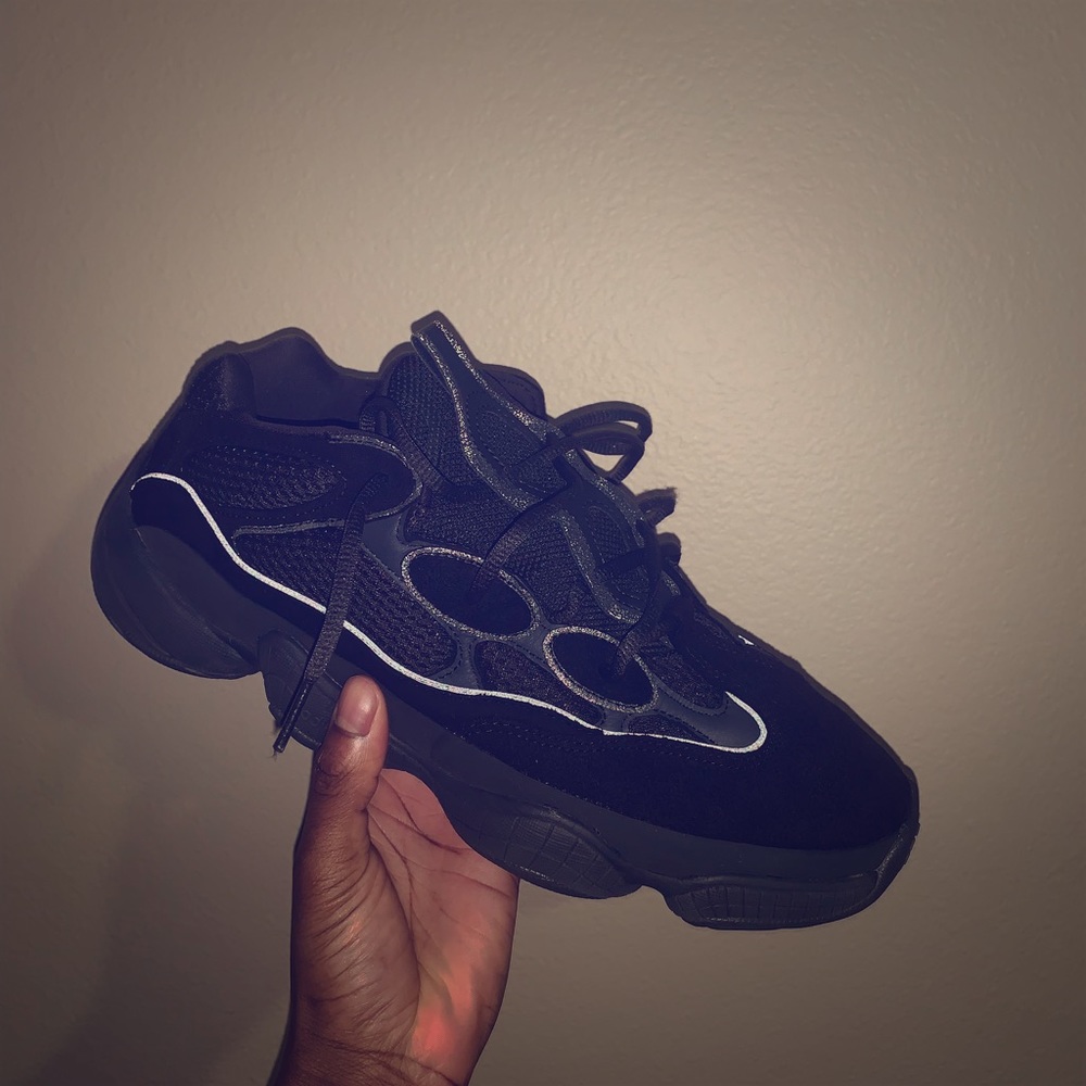 Yeezys 500 “Utility Black” Size 11